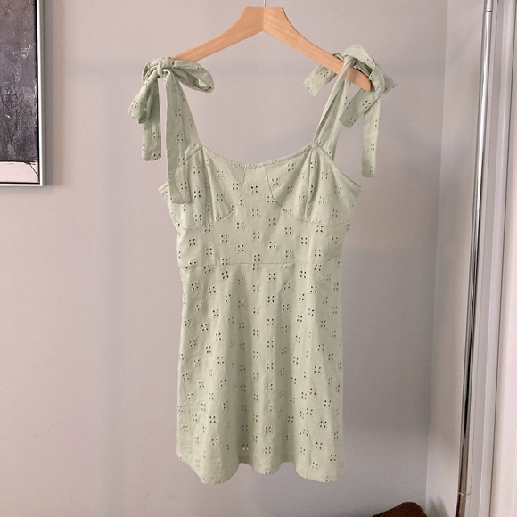 ✨NWOT✨ ASOS Dress - Picture 2 of 3